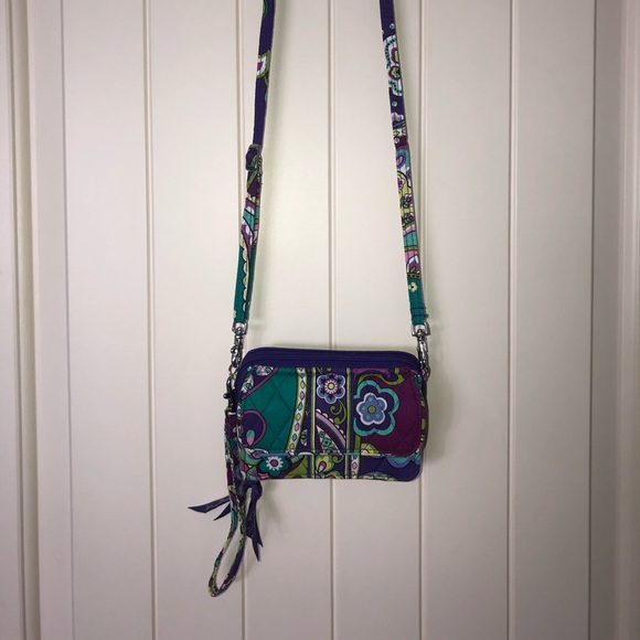 Vera Bradley Crossbody - Picture 1 of 6